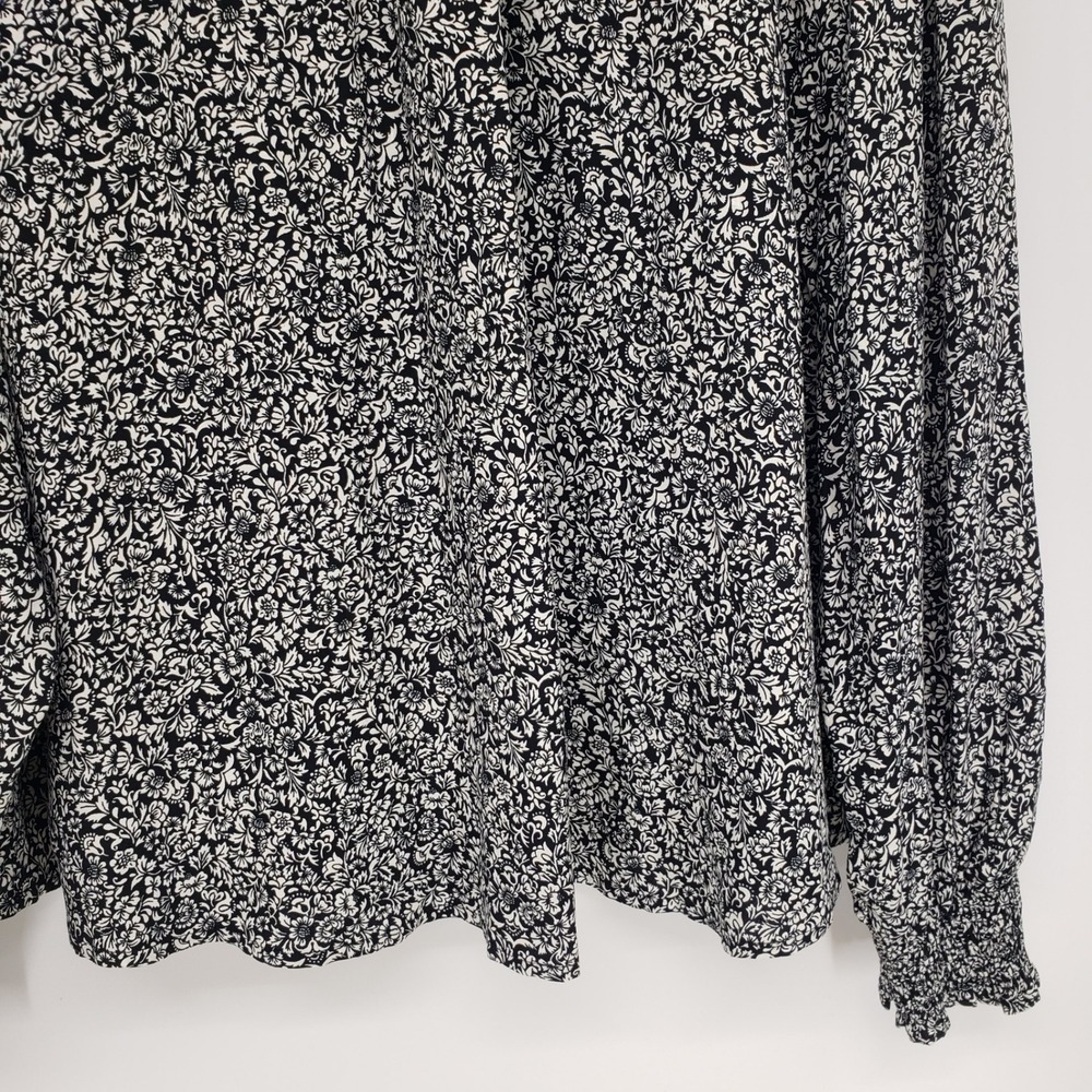 a.n.a Floral Blouse Top Womens Sz 0X Black Cream Smocked Long Sleeve V Neck‎ NEW - Picture 8 of 9